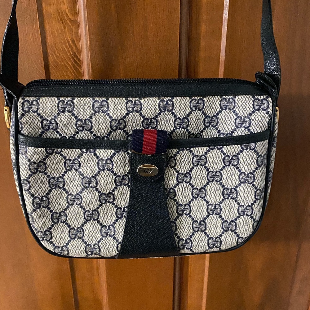 Gucci crossbody bag